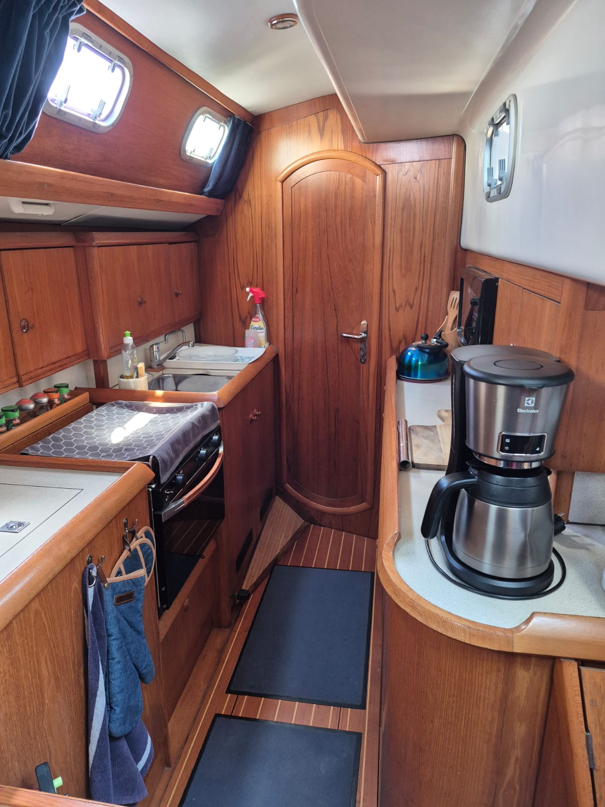 Boat Image