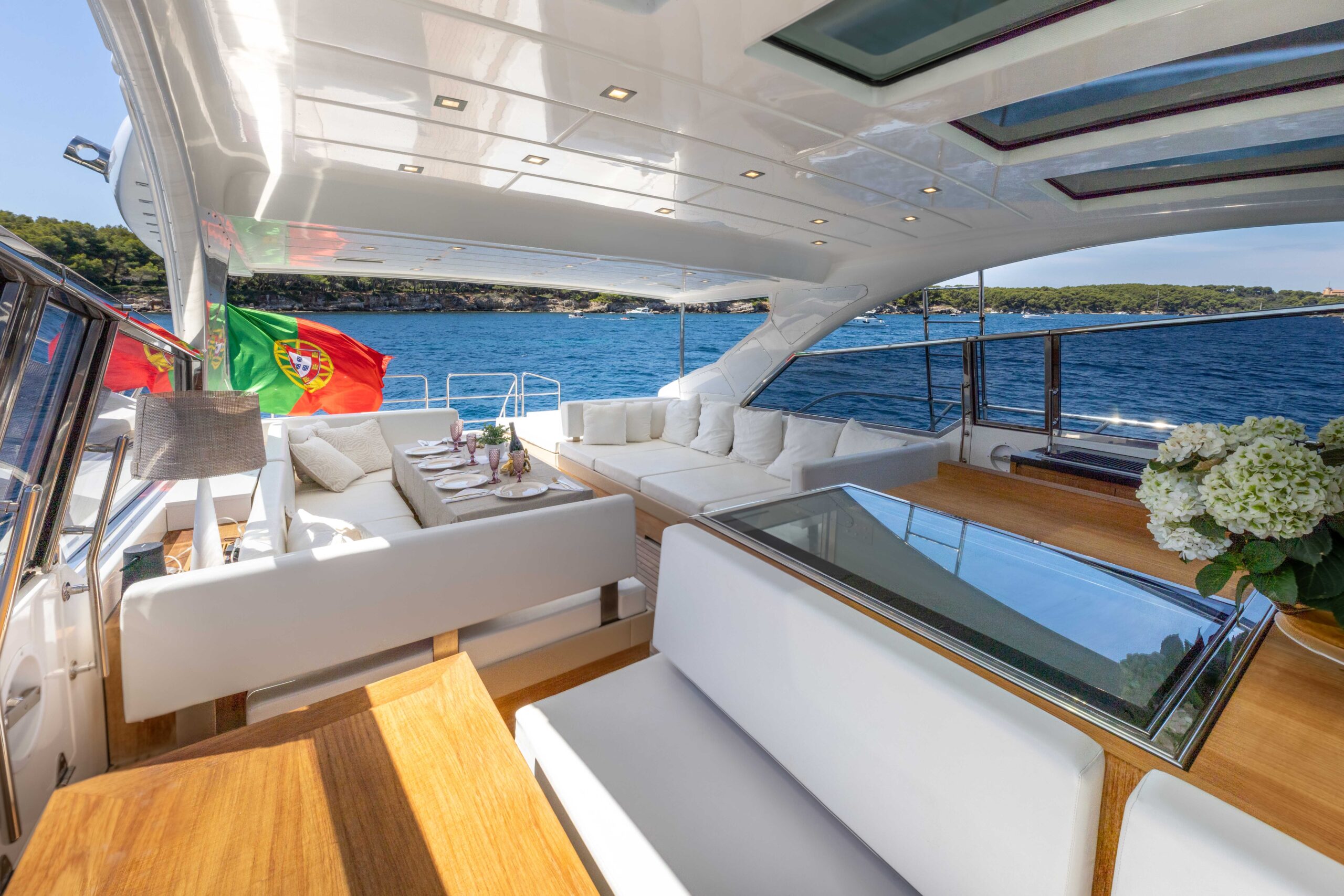 2006 Overmarine Mangusta 80 te koop (photo 37)