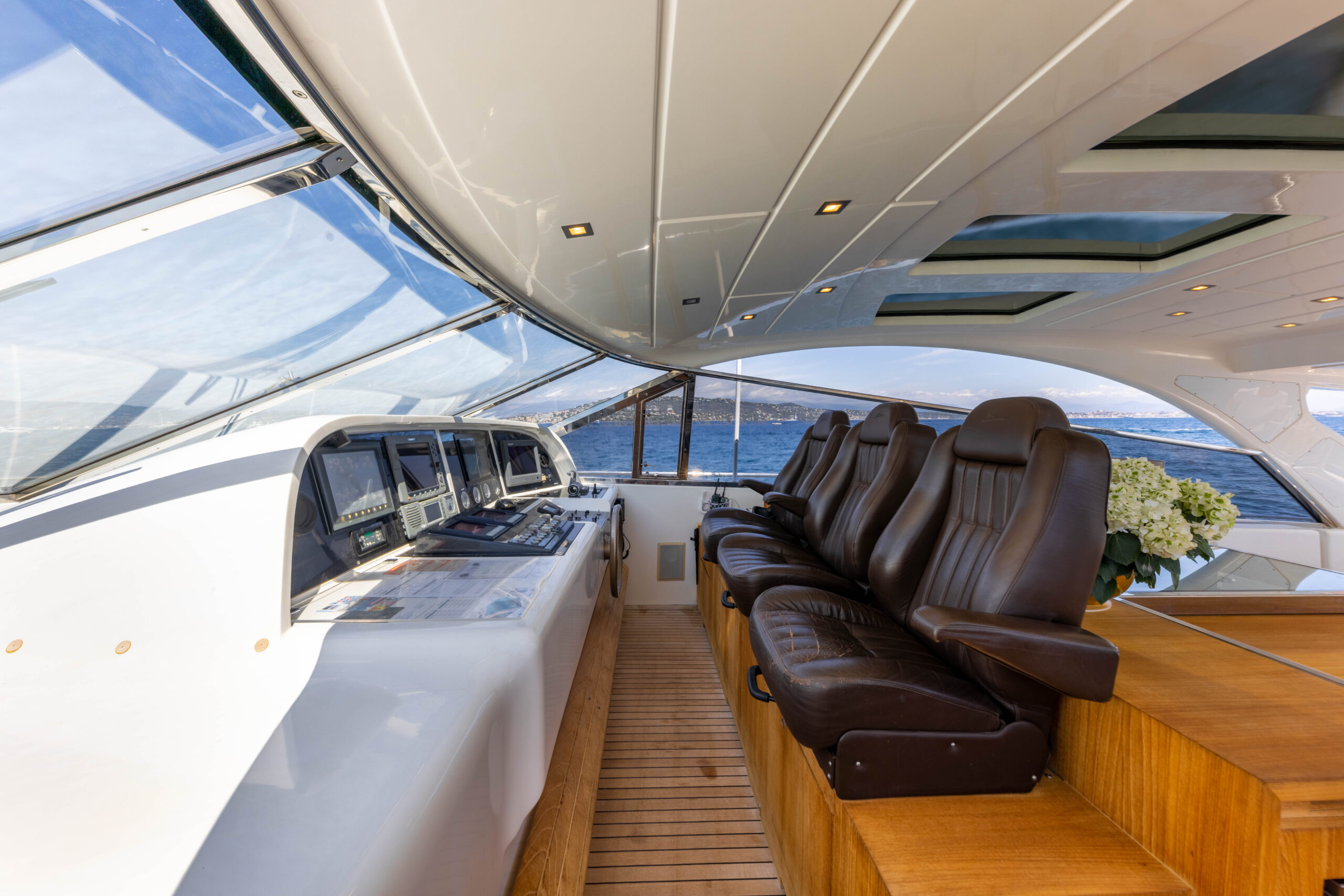 2006 Overmarine Mangusta 80 te koop (photo 42)