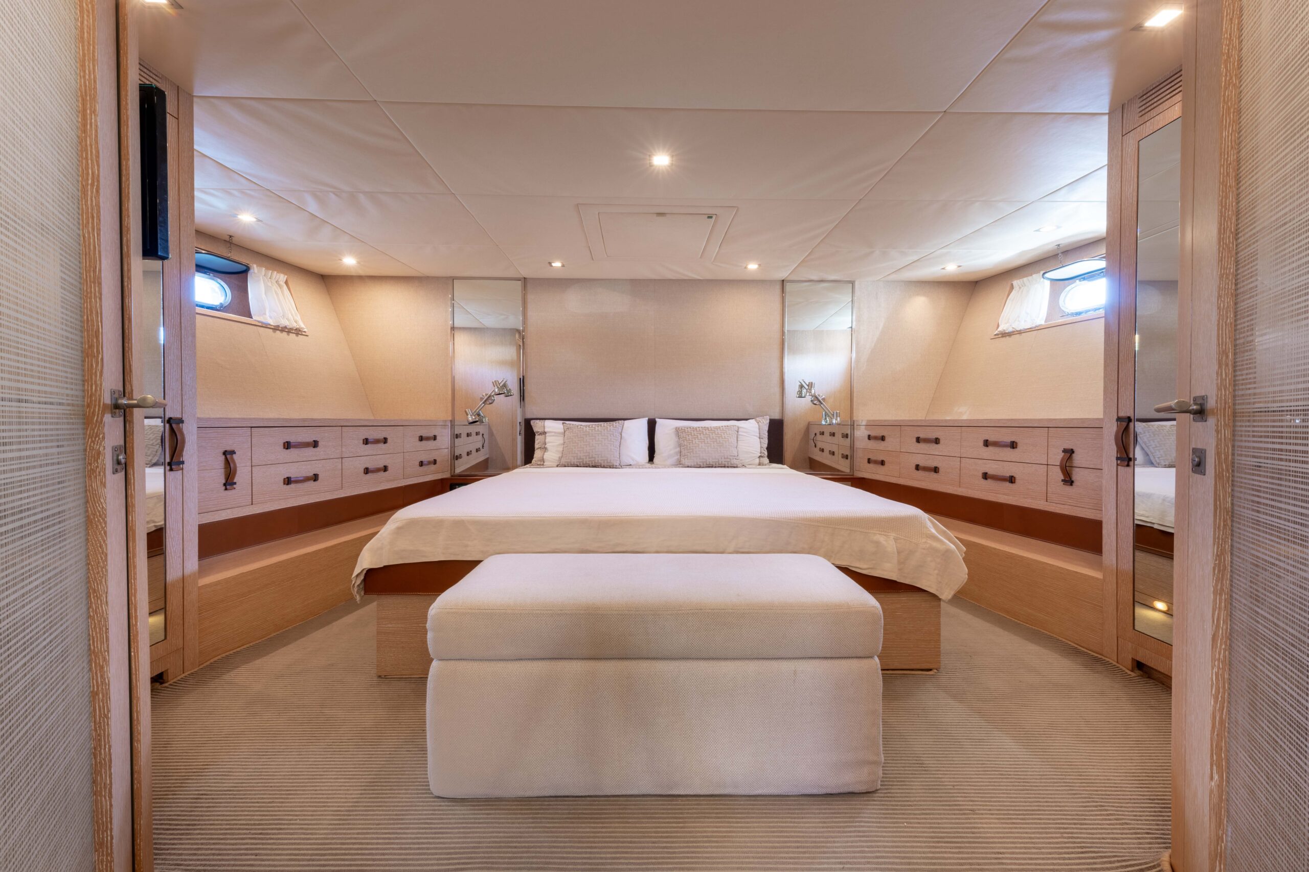 2006 Overmarine Mangusta 80 te koop (photo 50)