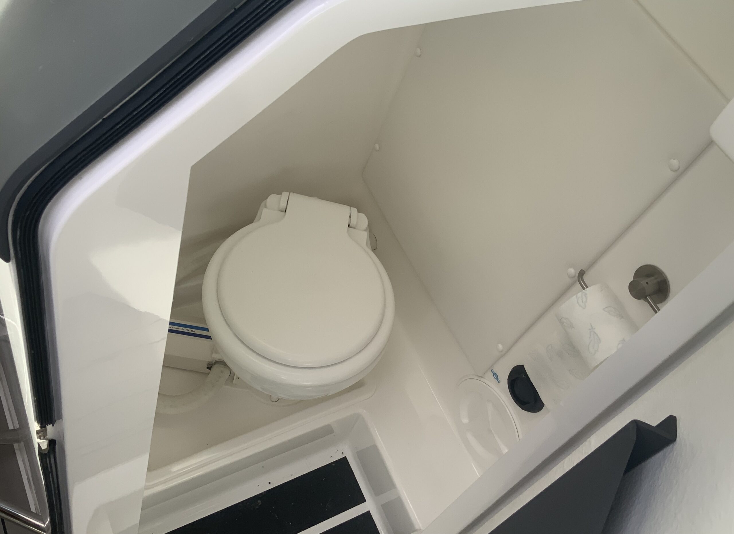 2016 XO 270 RS CABIN en venta (photo 3)