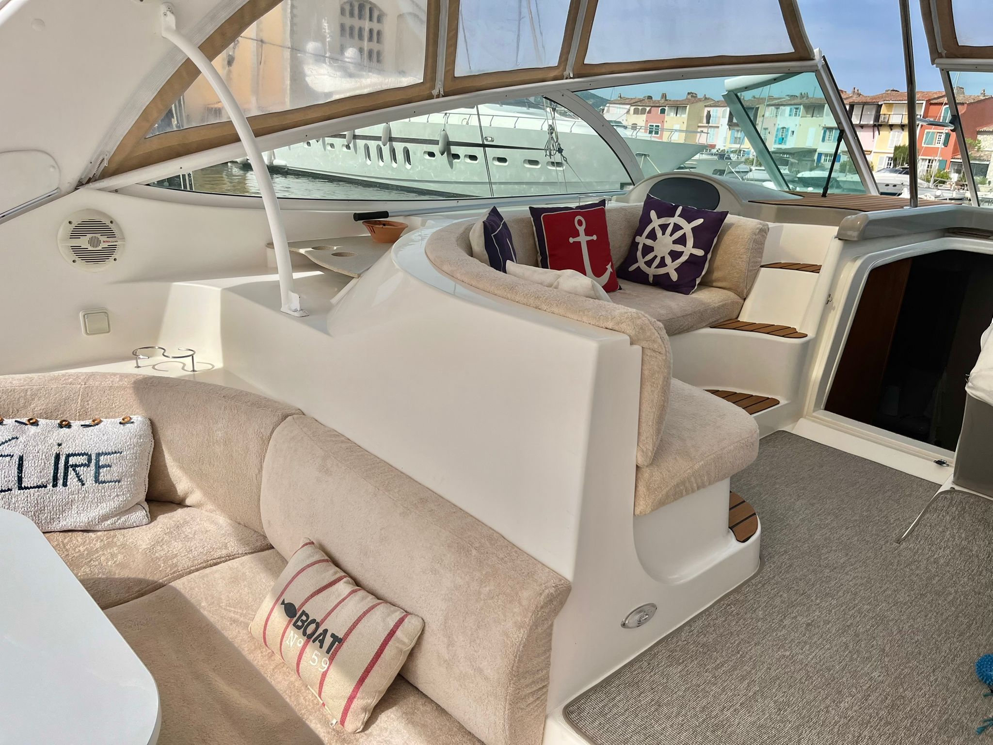2003 Cruisers Yachts 4370 à vendre (photo 20)