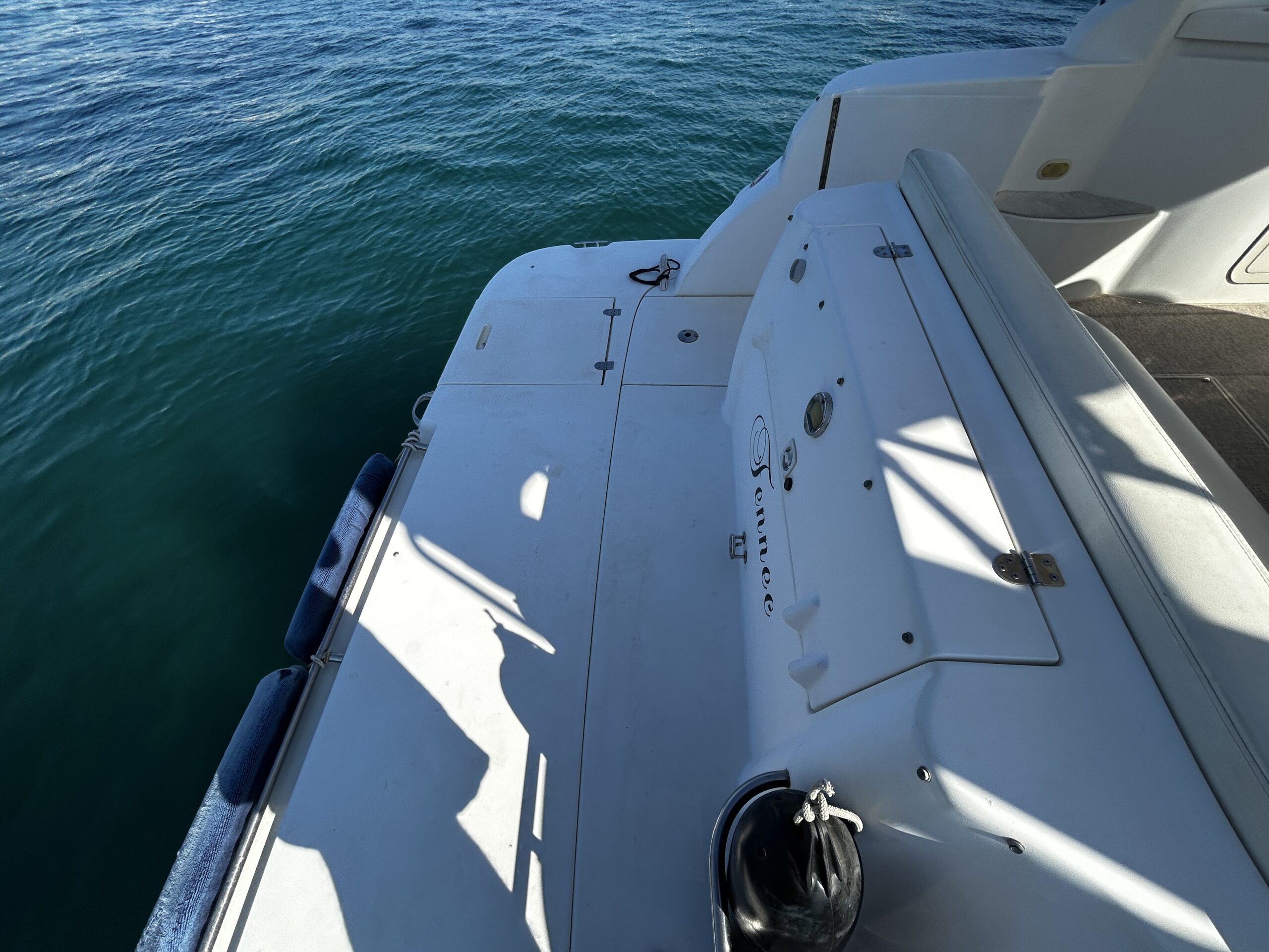1999 Cruisers Yachts 3075 Rogue for sale (photo 5)