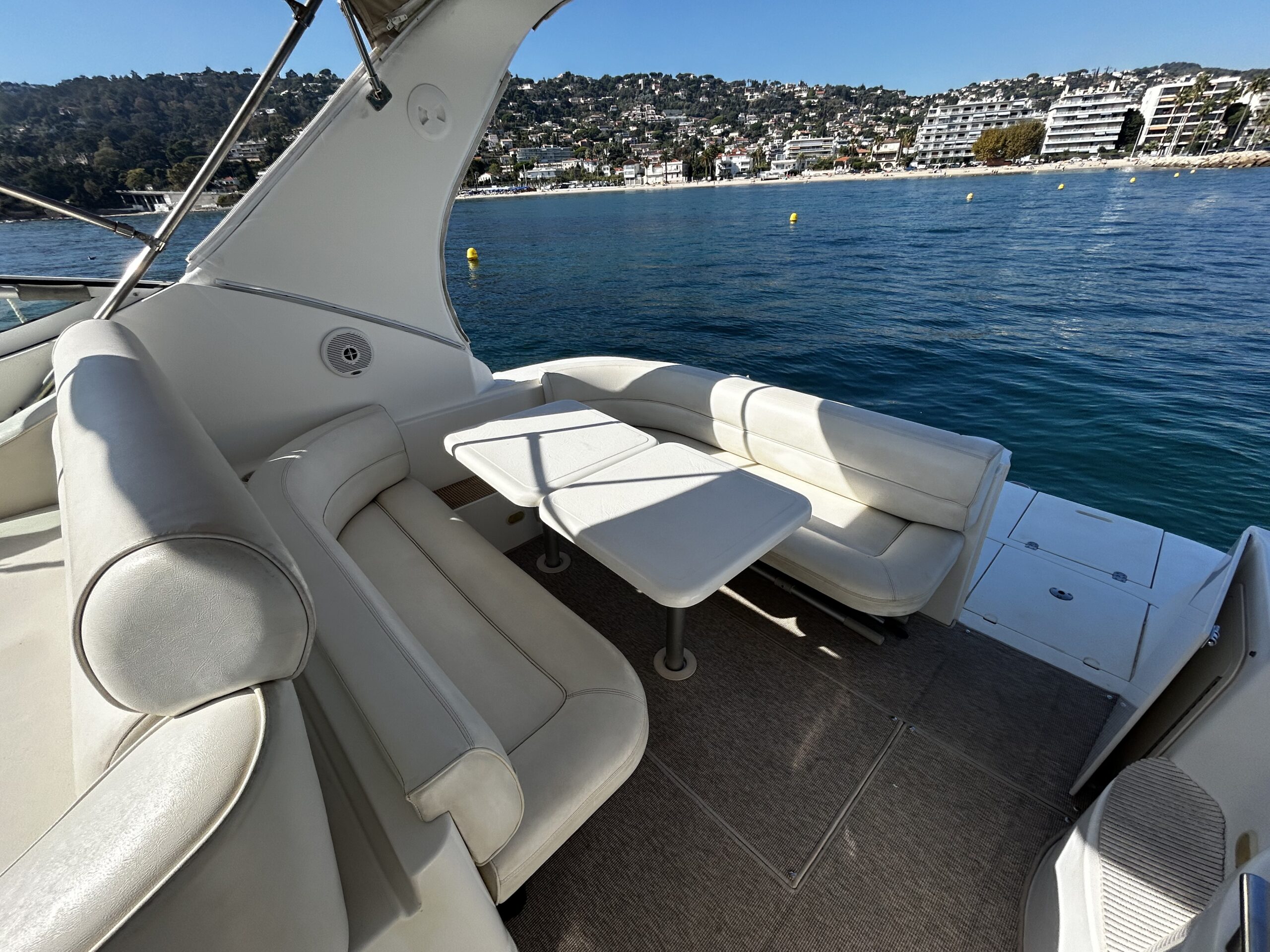 1999 Cruisers Yachts 3075 Rogue for sale (photo 8)