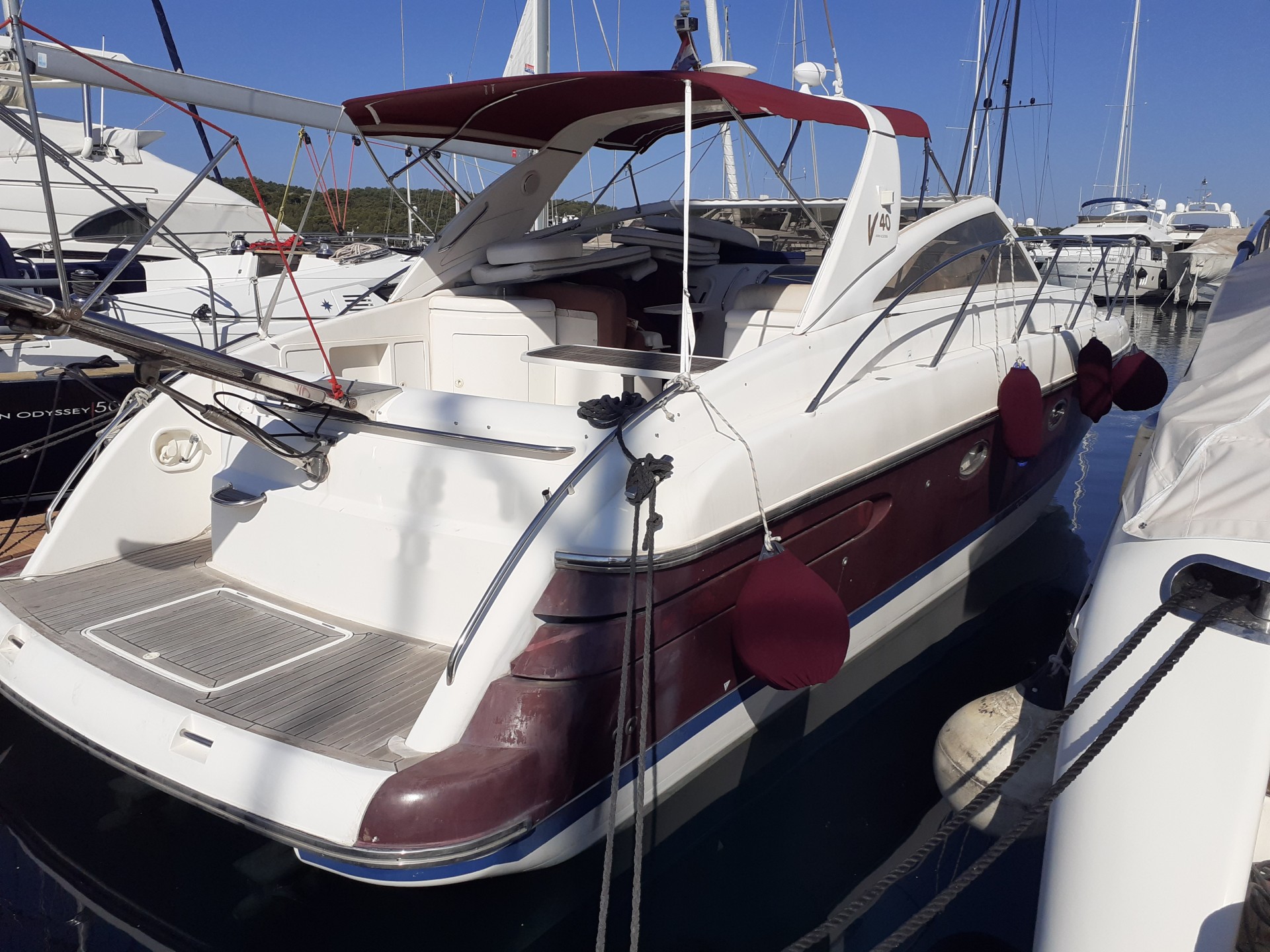 1997 Princess V40 te koop (photo 2)