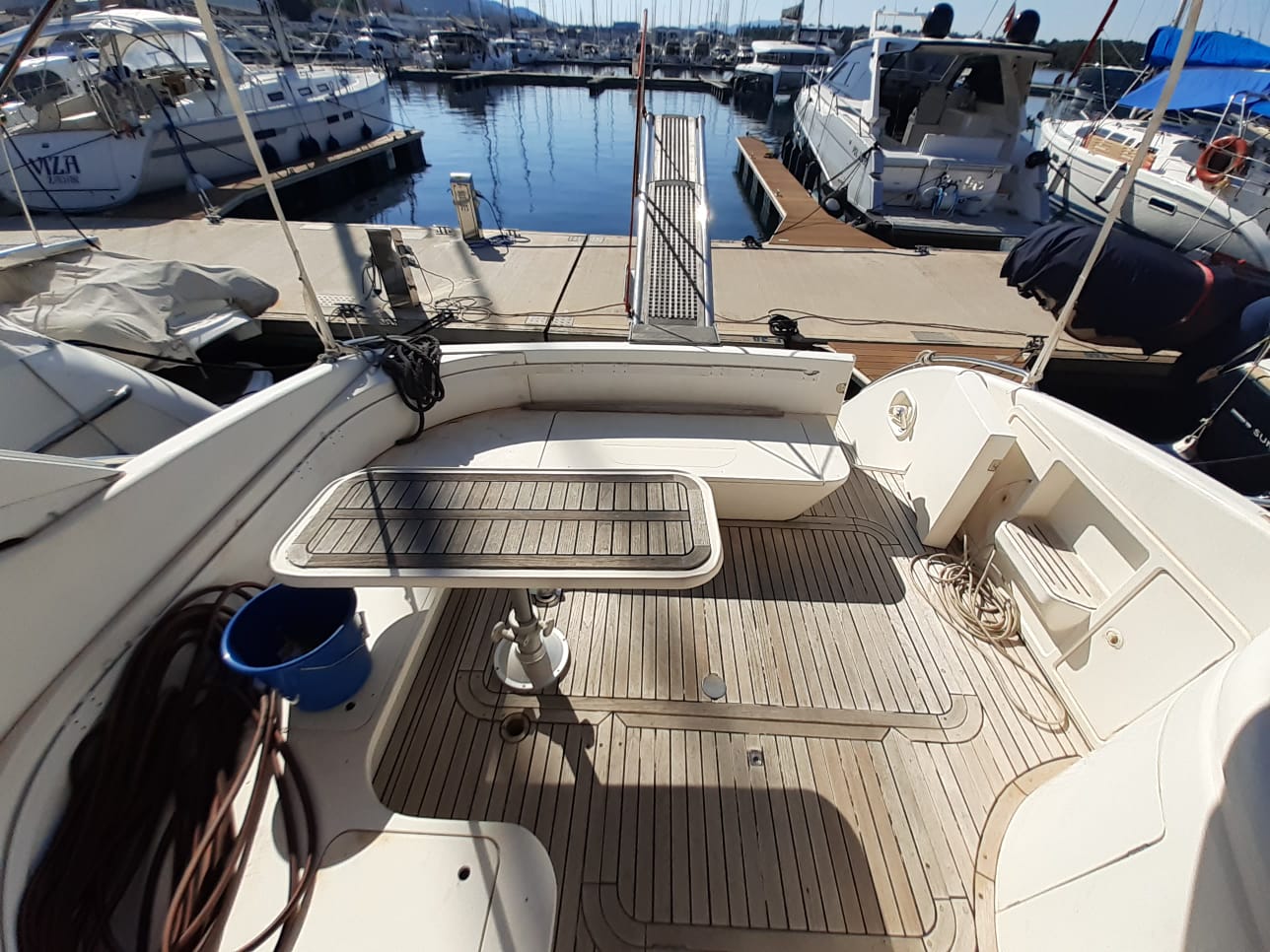 1997 Princess V40 te koop (photo 4)