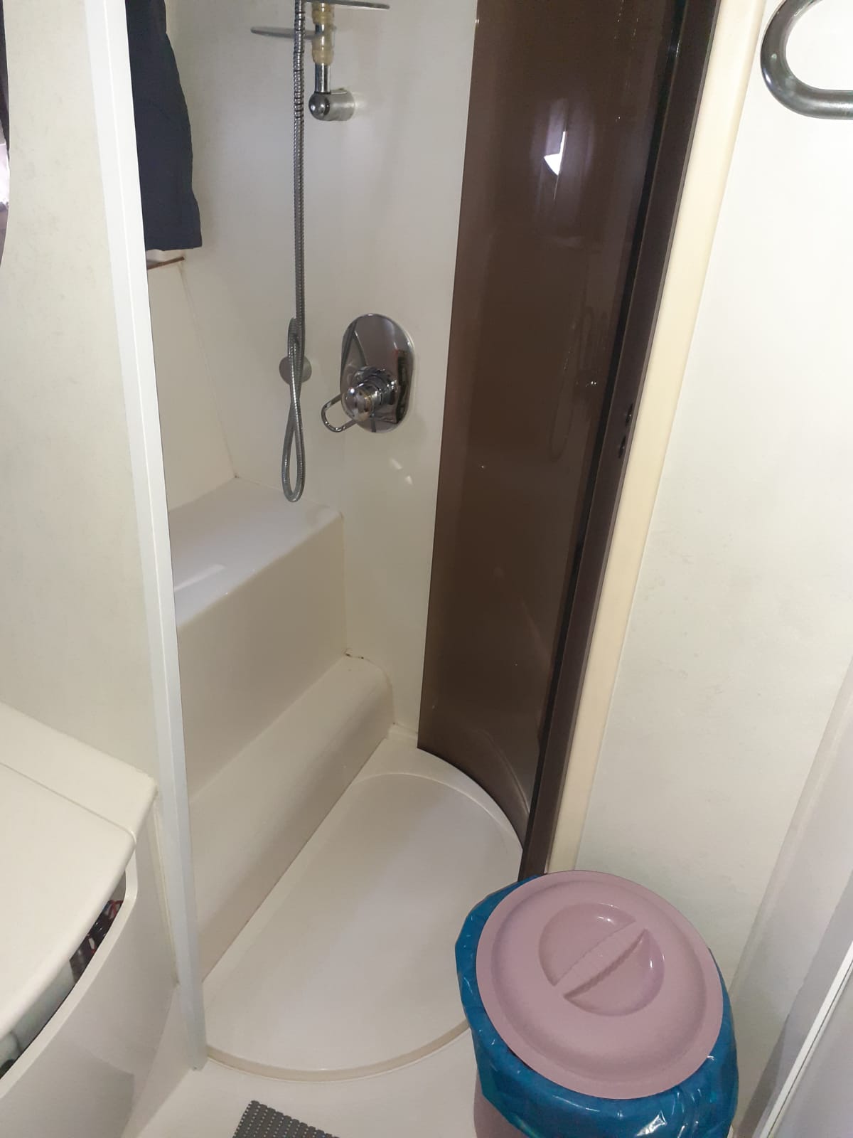 1997 Princess V40 te koop (photo 8)