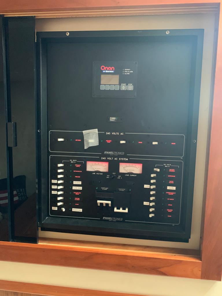 2006 Albemarle 41 Express en venta (photo 21)