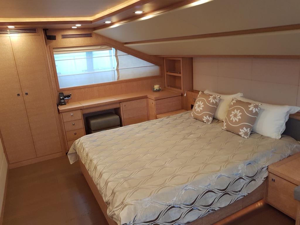 2011 Ferretti 112 Next Custom Line te koop (photo 6)