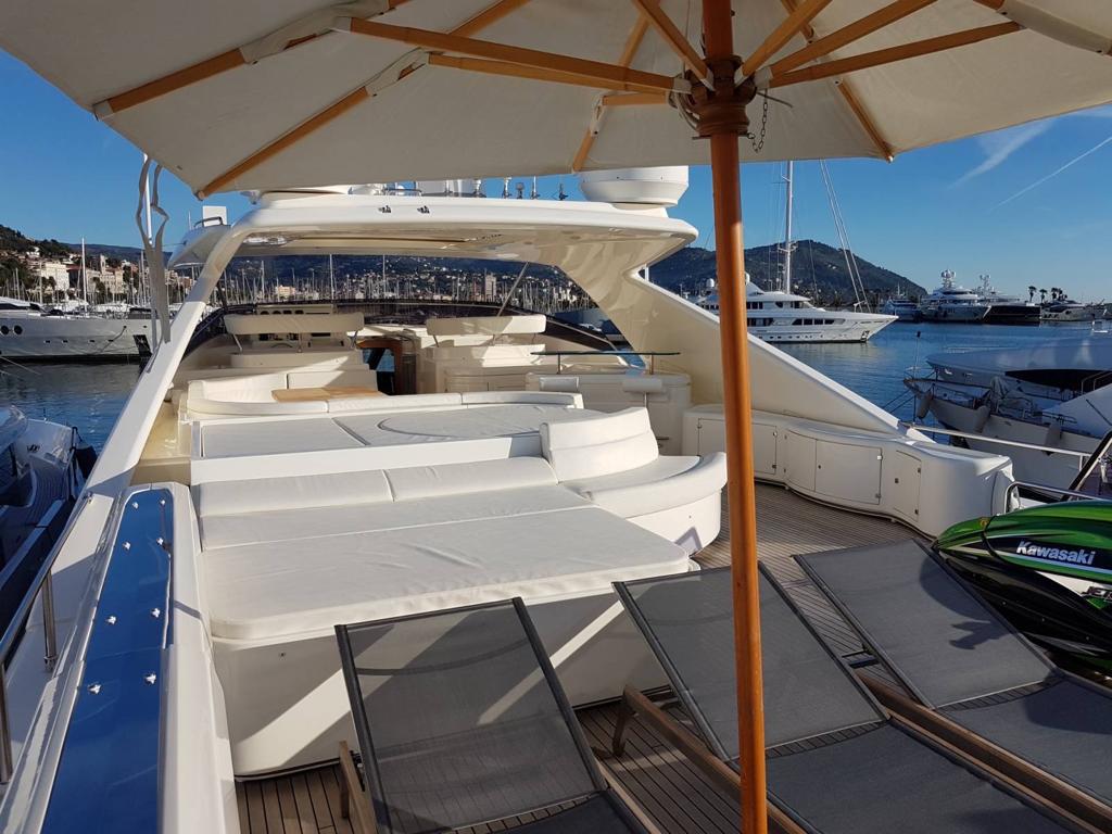 2011 Ferretti 112 Next Custom Line te koop (photo 15)