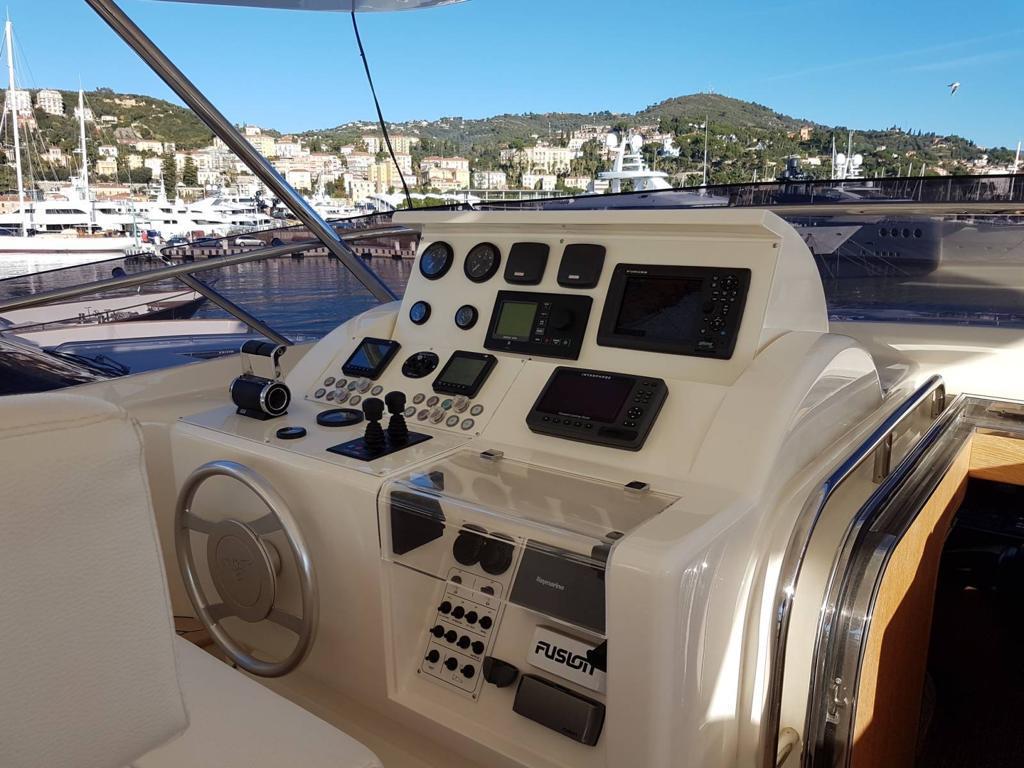 2011 Ferretti 112 Next Custom Line te koop (photo 16)