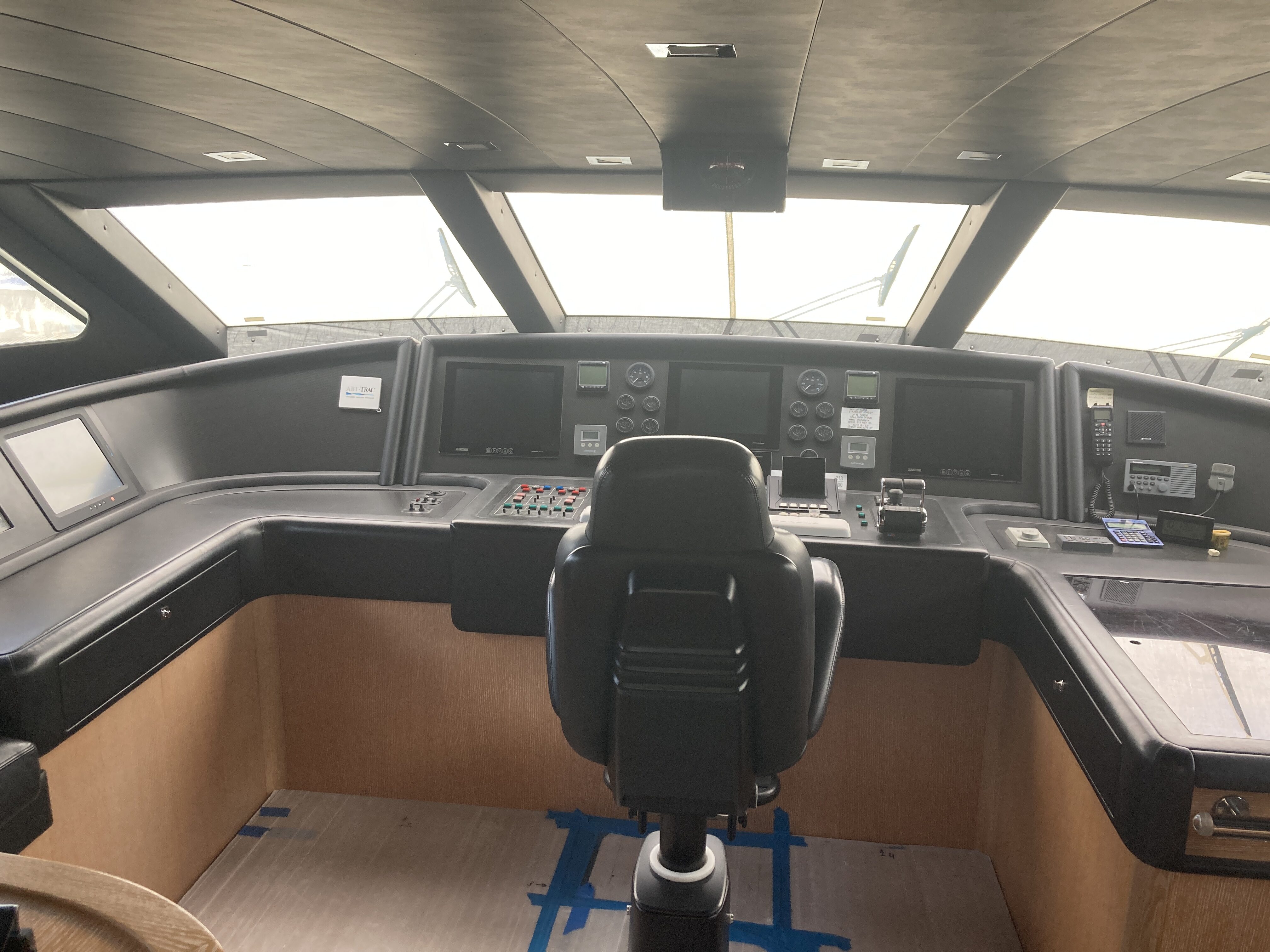2011 Ferretti 112 Next Custom Line te koop (photo 27)