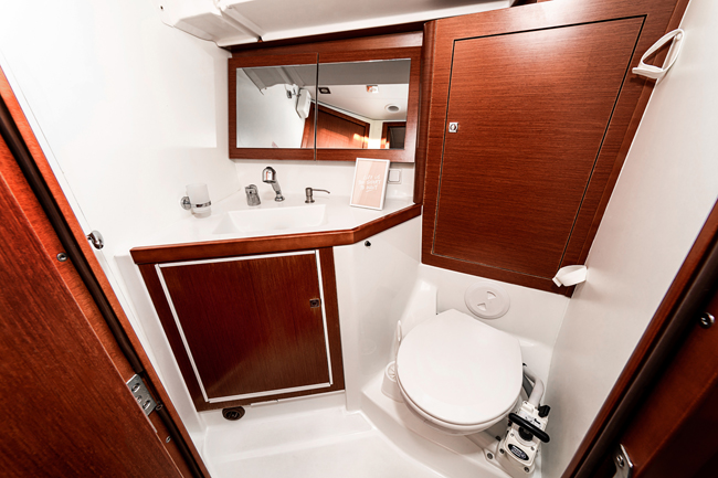2016 Beneteau Oceanis 45 na sprzedaż (photo 17)