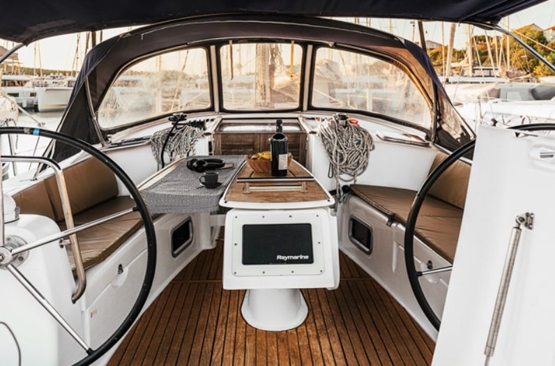 2009 Beneteau Oceanis 40 à vendre (photo 4)