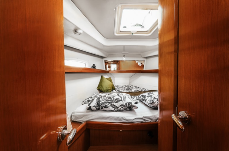 2009 Beneteau Oceanis 40 à vendre (photo 9)