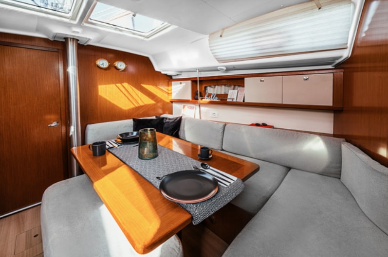 2009 Beneteau Oceanis 40 à vendre (photo 10)