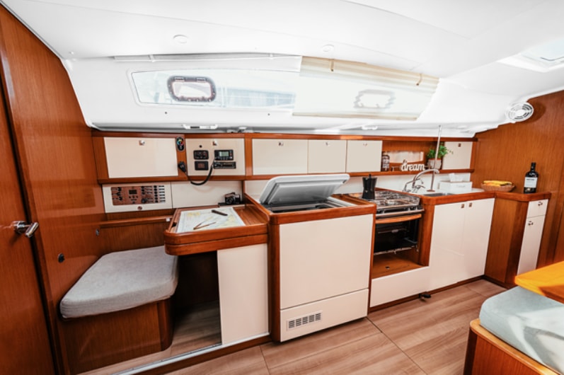 2009 Beneteau Oceanis 40 à vendre (photo 12)