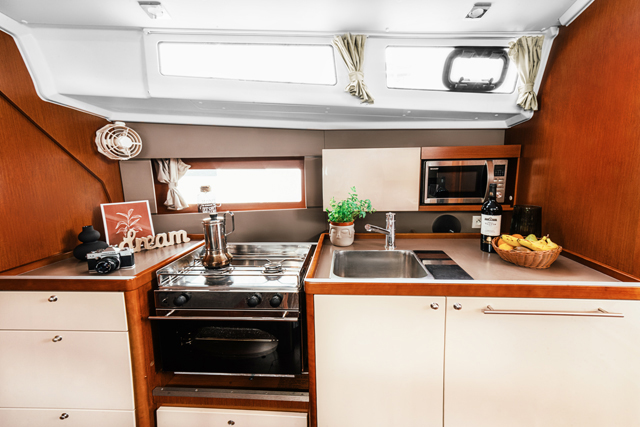 2016 Beneteau Oceanis 38 for sale (photo 7)