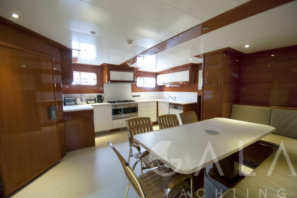 2013 CUSTOM BUILT Custom Sloop 121 for sale (photo 8)