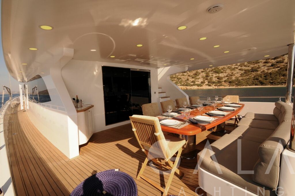 2013 CUSTOM BUILT Custom Sloop 121 for sale (photo 10)