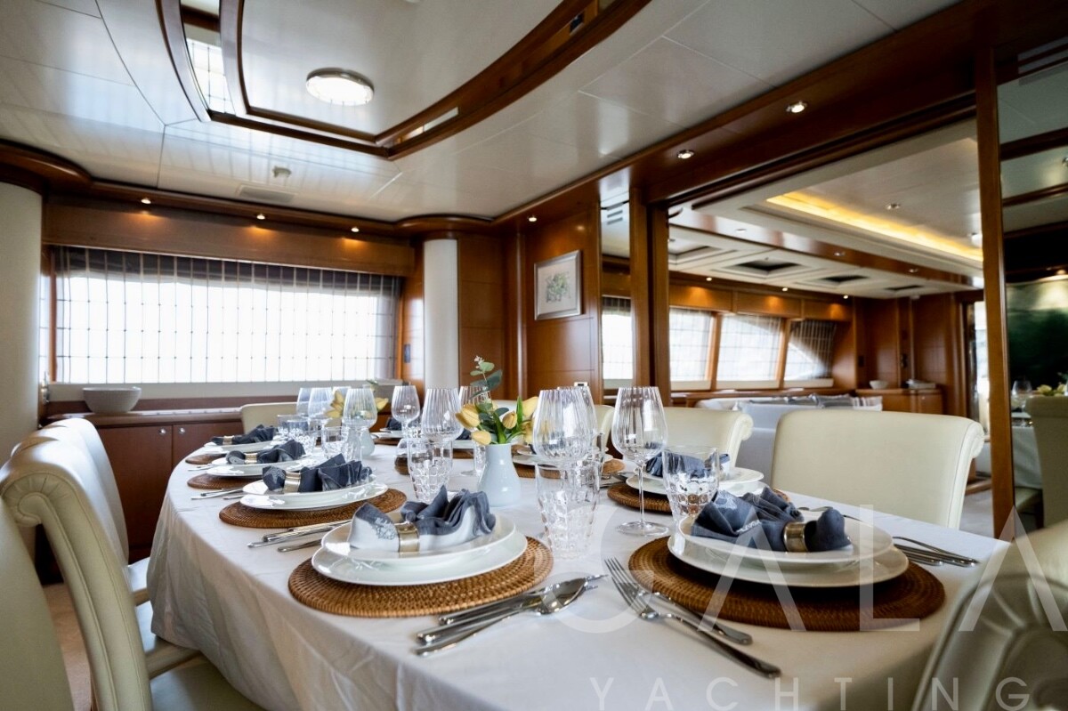 2004 CRN Yachts Feretti Custom Line 128 for sale (photo 8)