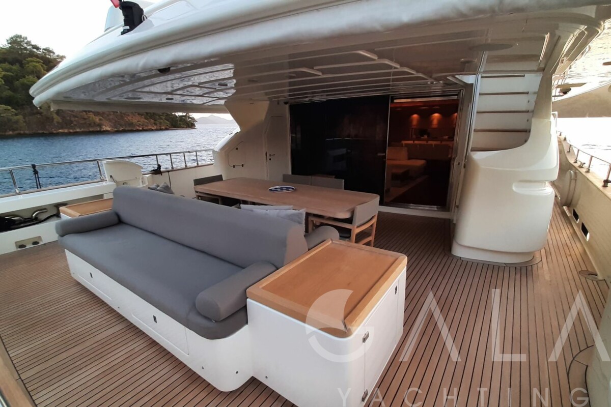 2009 FERRETTI YACHTS Ferretti Custom Line 97 zu verkaufen (photo 4)
