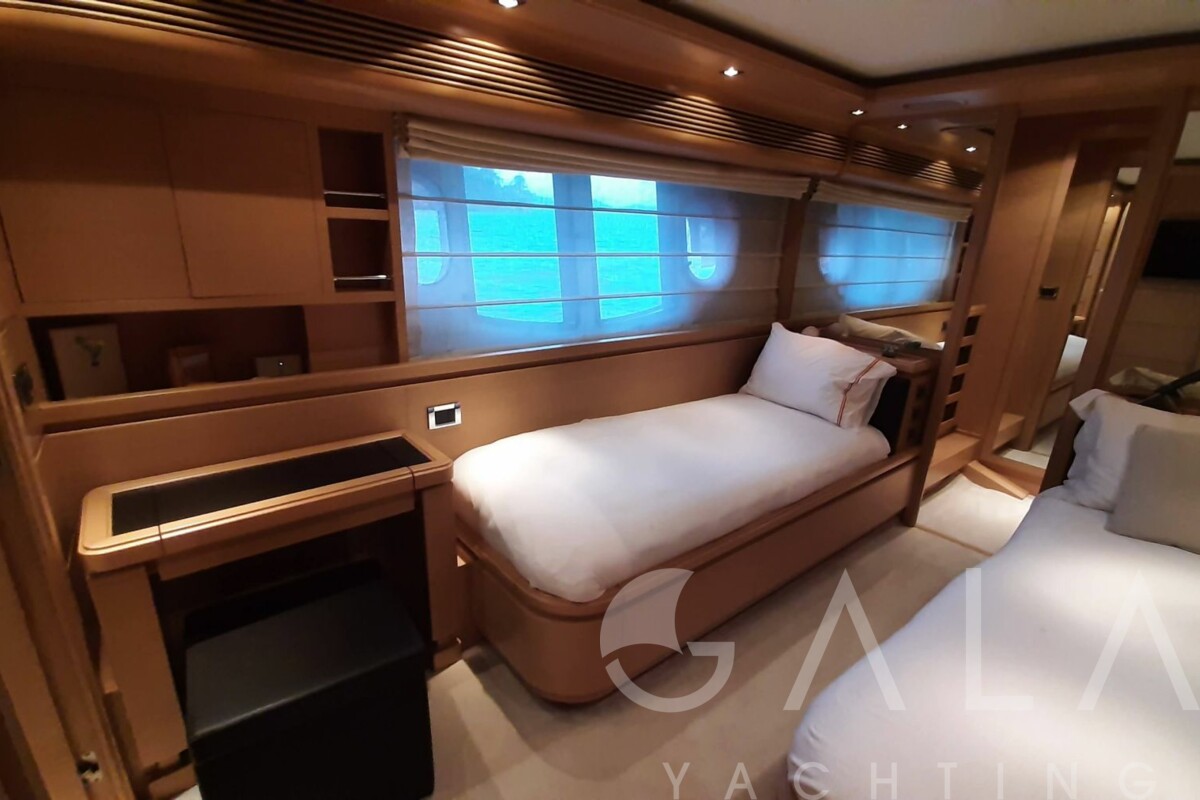 2009 FERRETTI YACHTS Ferretti Custom Line 97 zu verkaufen (photo 9)