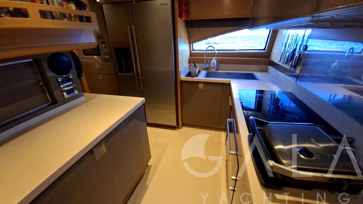 2009 FERRETTI YACHTS Ferretti Custom Line 97 zu verkaufen (photo 10)