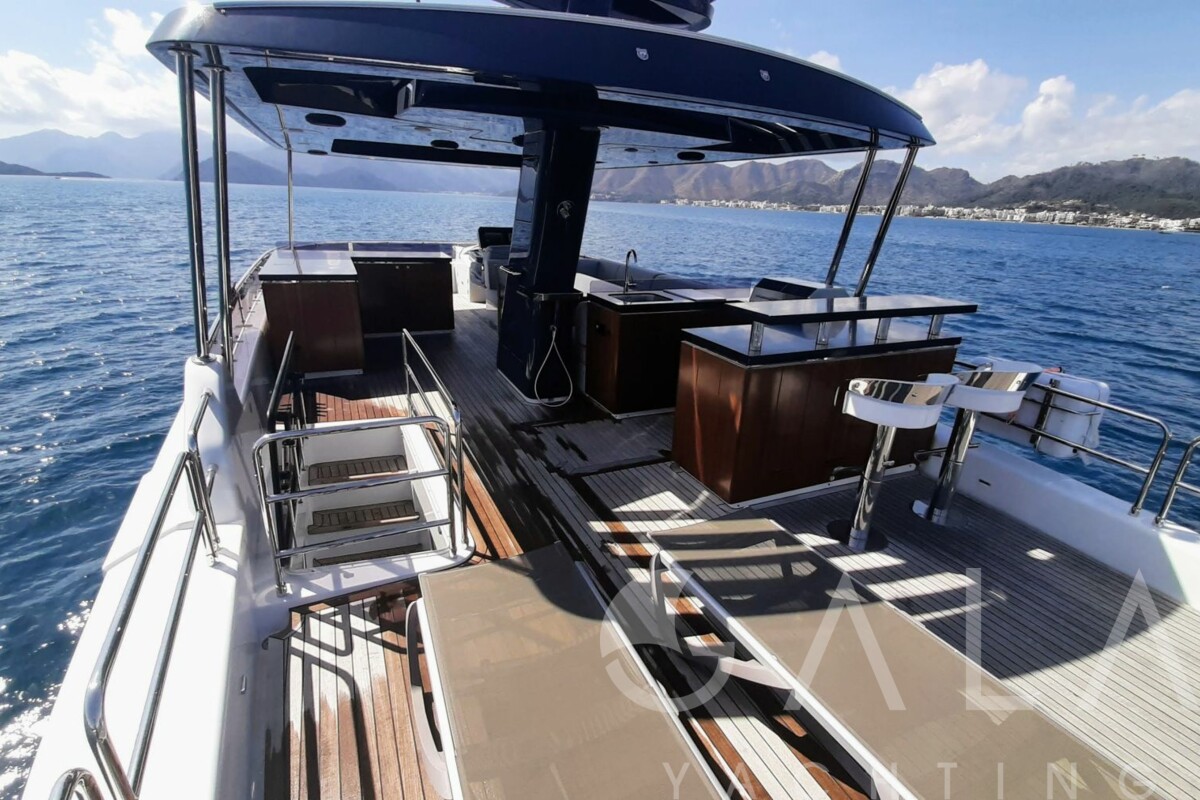 2021 SIRENA MARINE Sirena 68 Fly in vendita (photo 9)