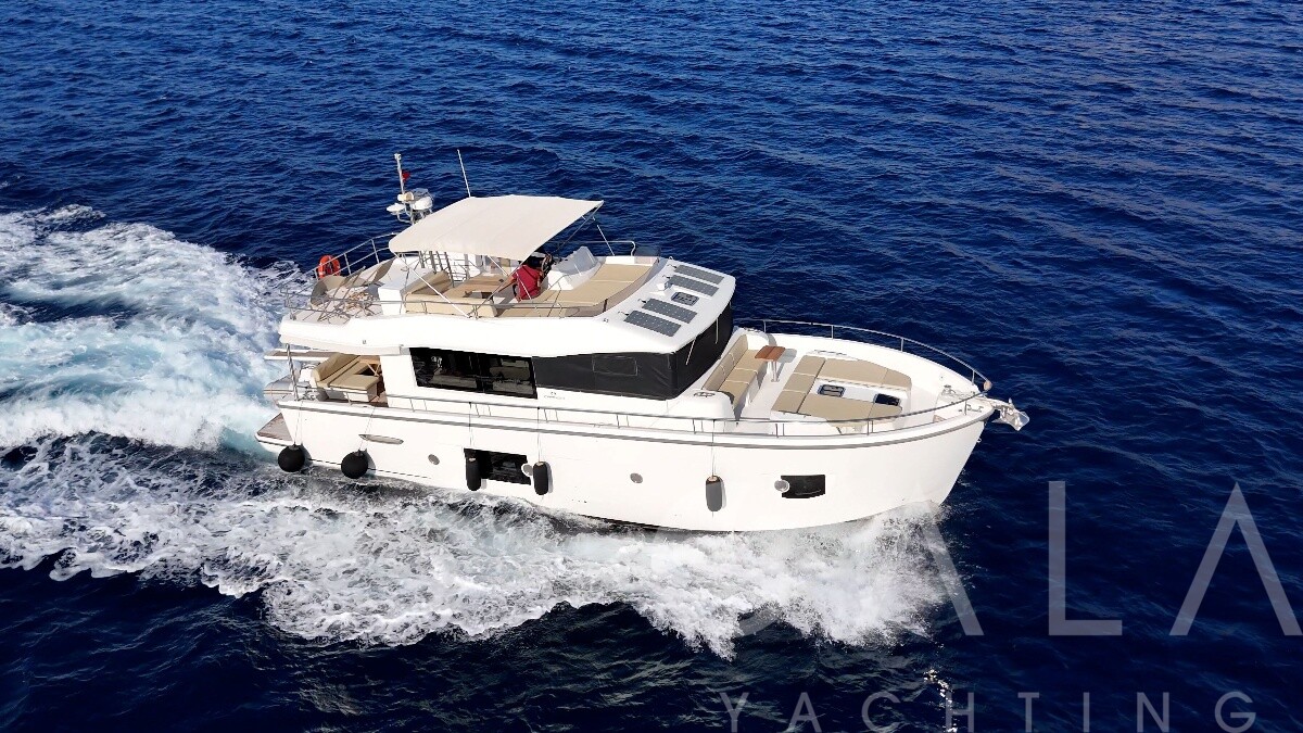 2014 CRANCHI YACHTS Cranchi ECO Trawler 53 en venta (photo 2)