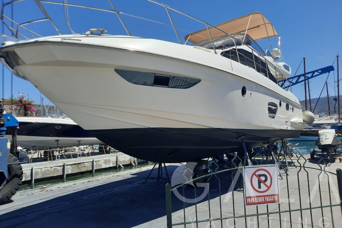 2007 AZIMUT YACHTS Azimut 47 for sale (photo 5)