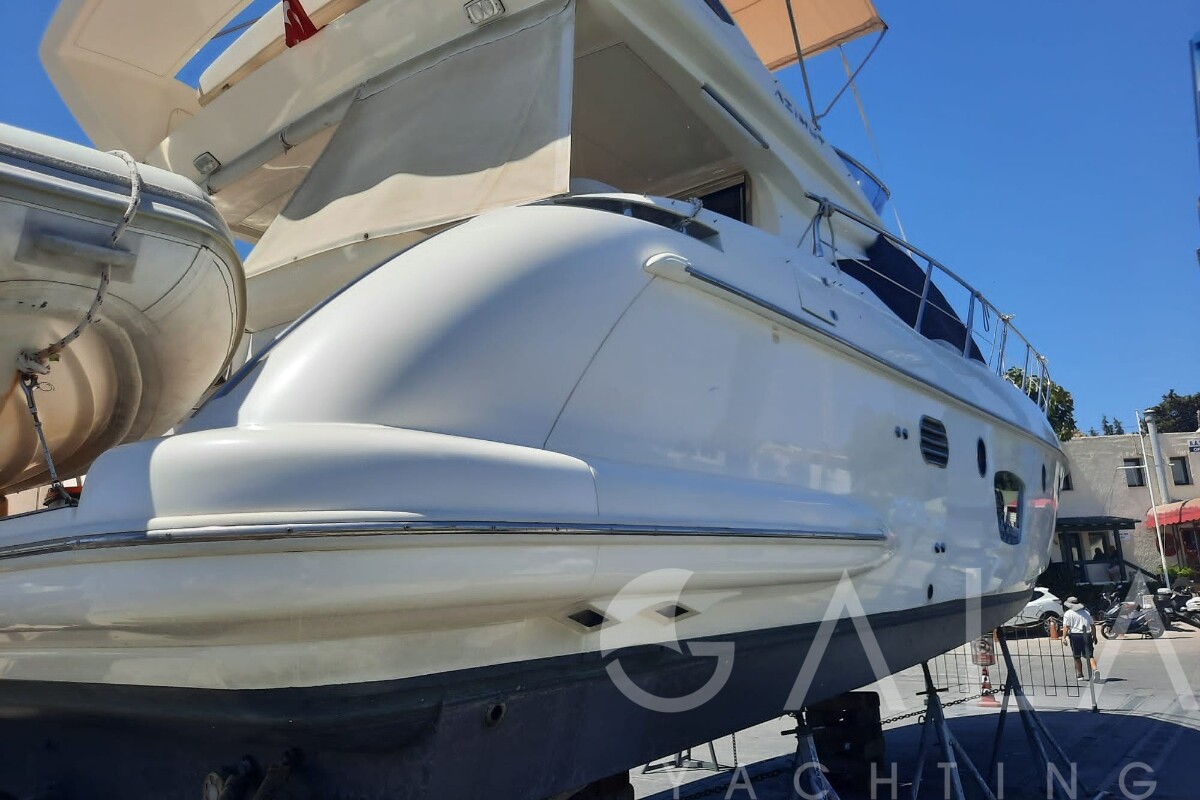 2007 AZIMUT YACHTS Azimut 47 for sale (photo 4)