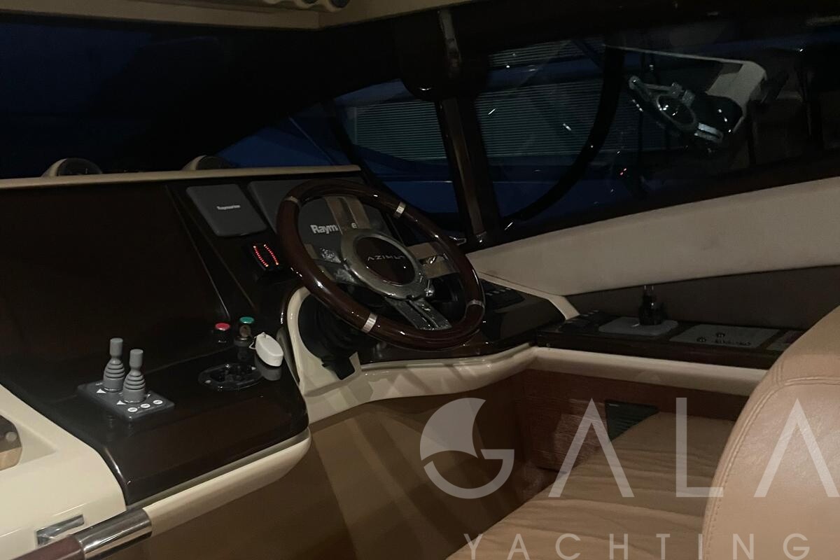 2007 AZIMUT YACHTS Azimut 47 for sale (photo 8)
