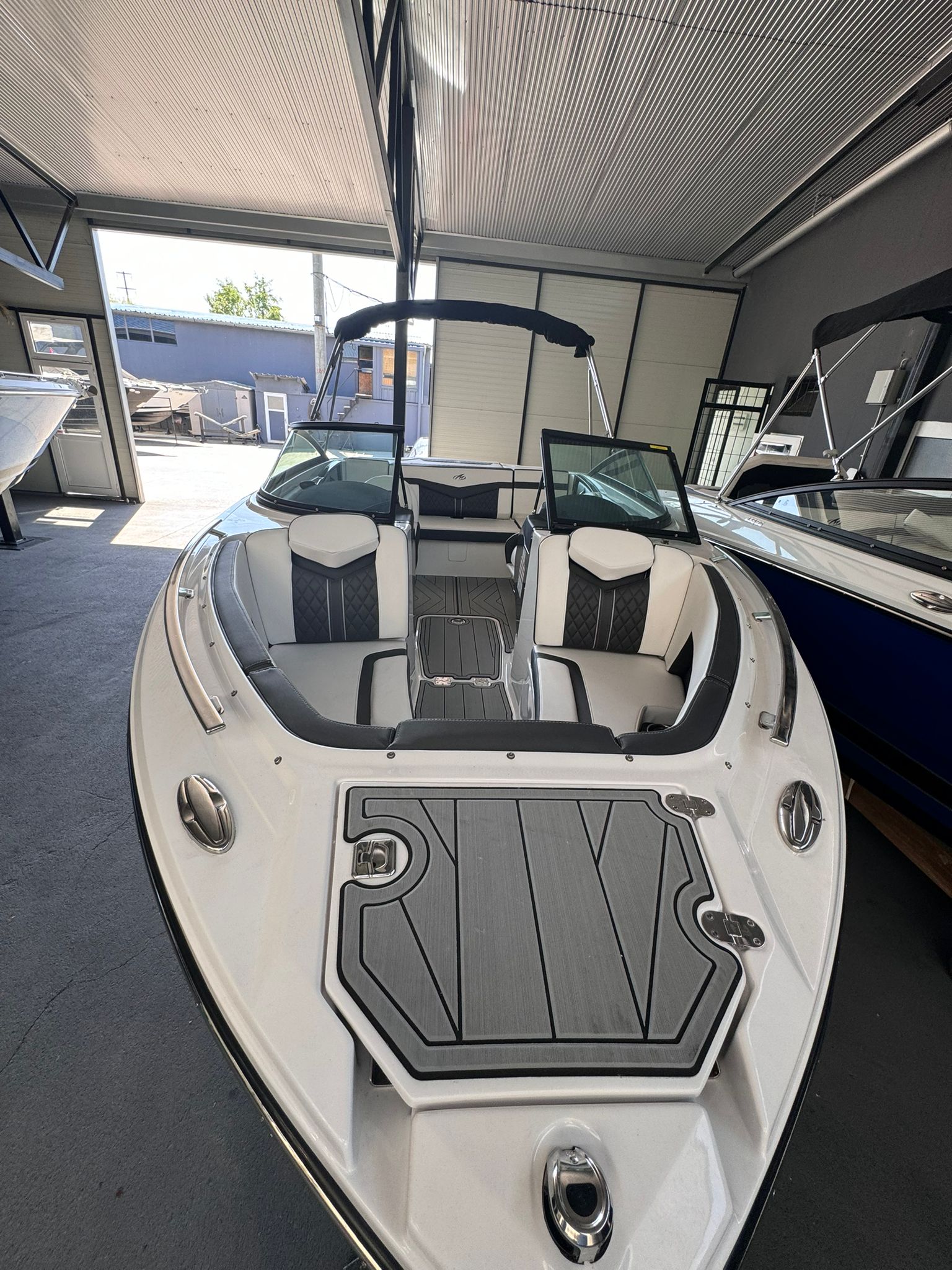 2024 Monterey 218 SS na sprzedaż (photo 6)