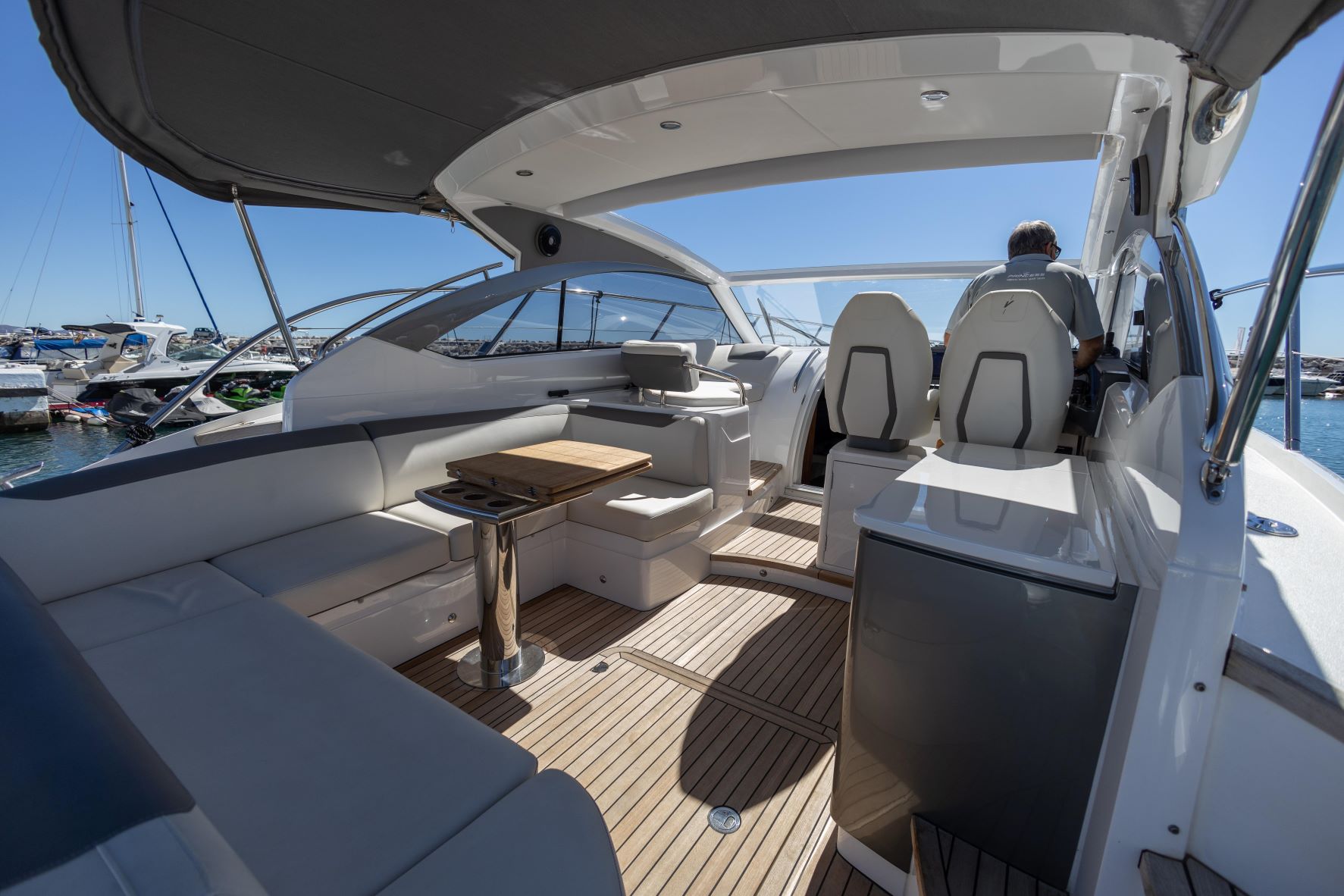 2025 Princess V40 zu verkaufen (photo 11)