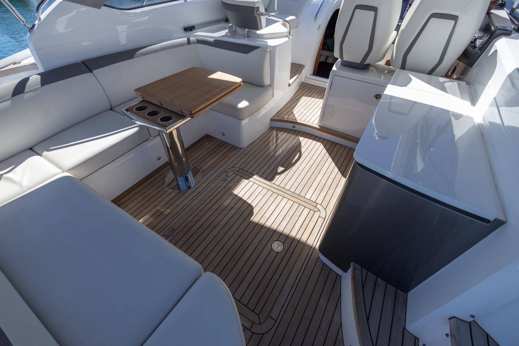 2025 Princess V40 zu verkaufen (photo 15)