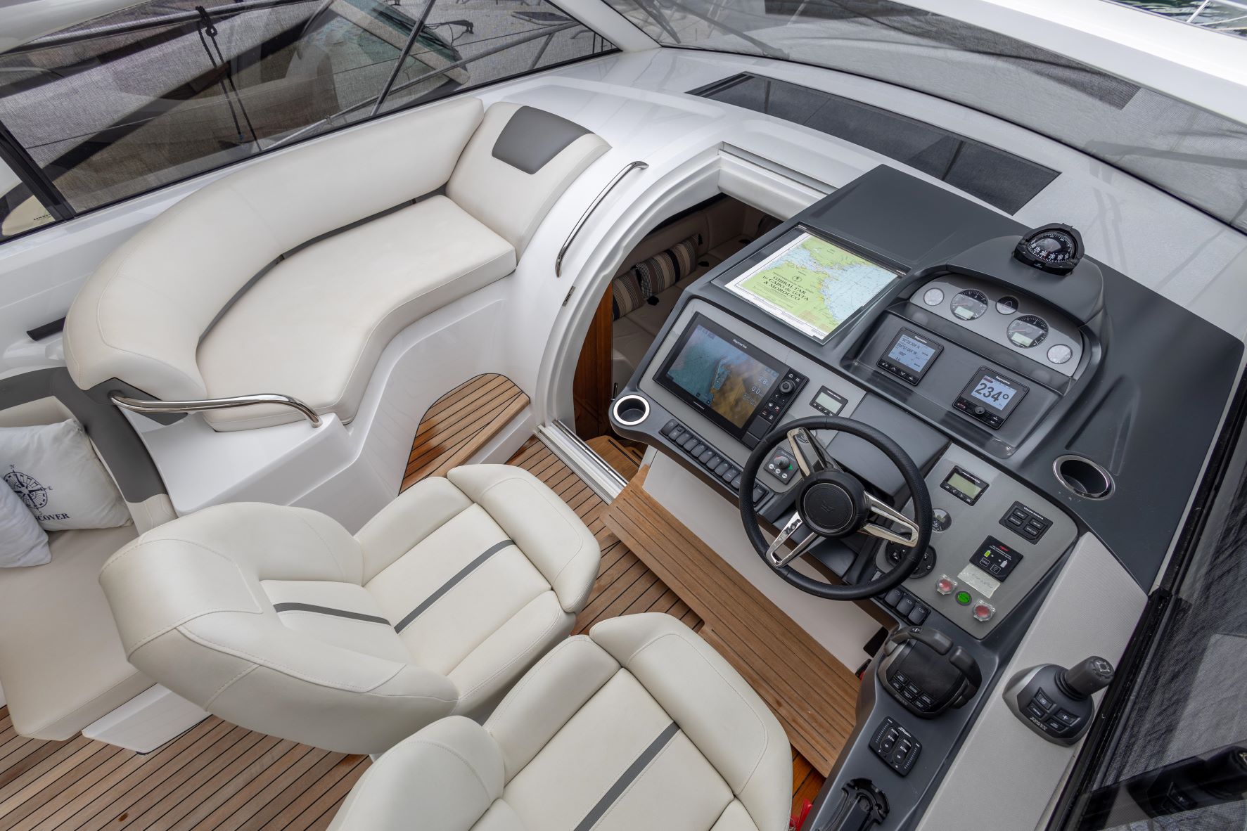 2025 Princess V40 zu verkaufen (photo 18)