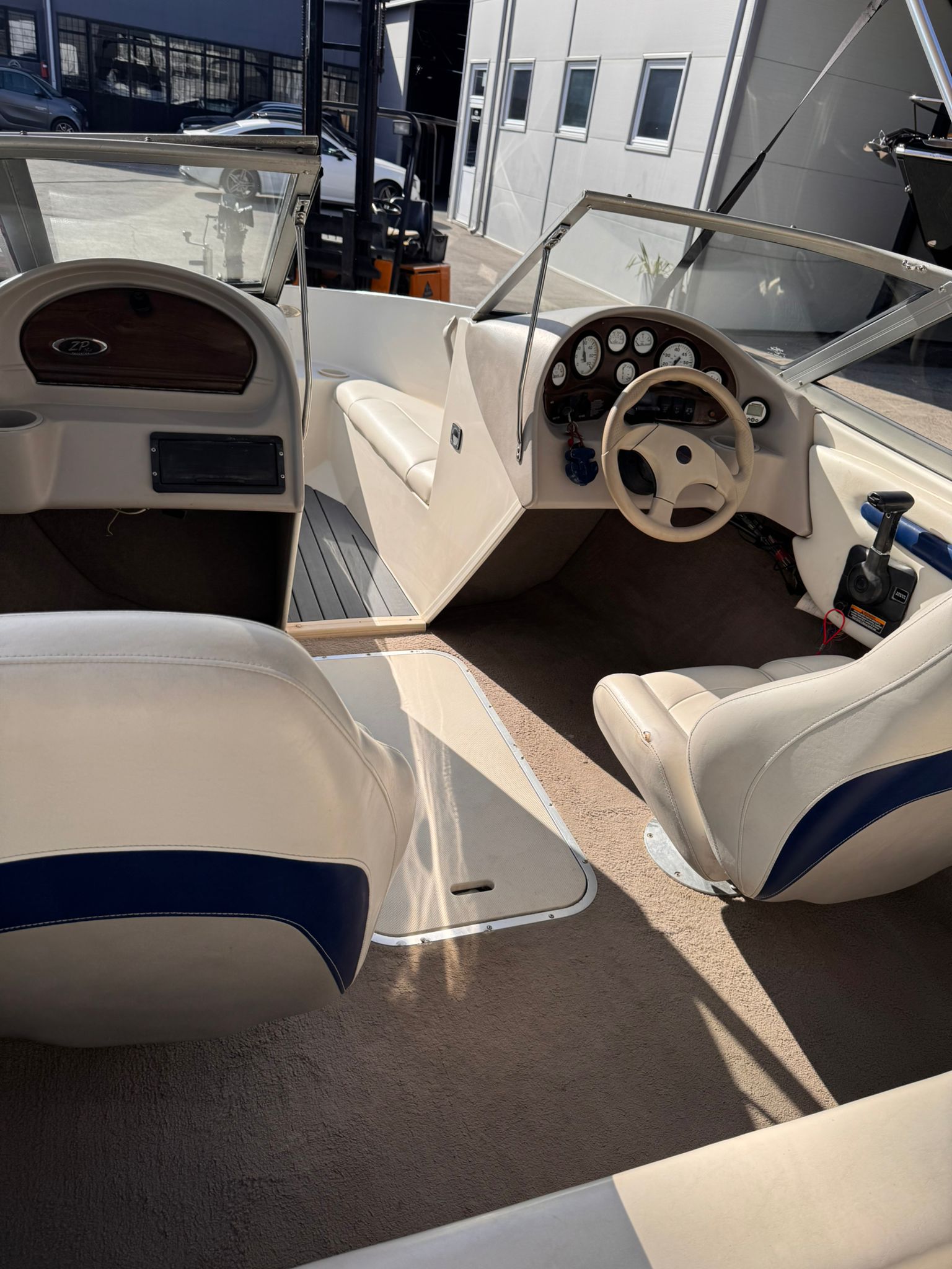 2004 Stingray 180 for sale (photo 11)