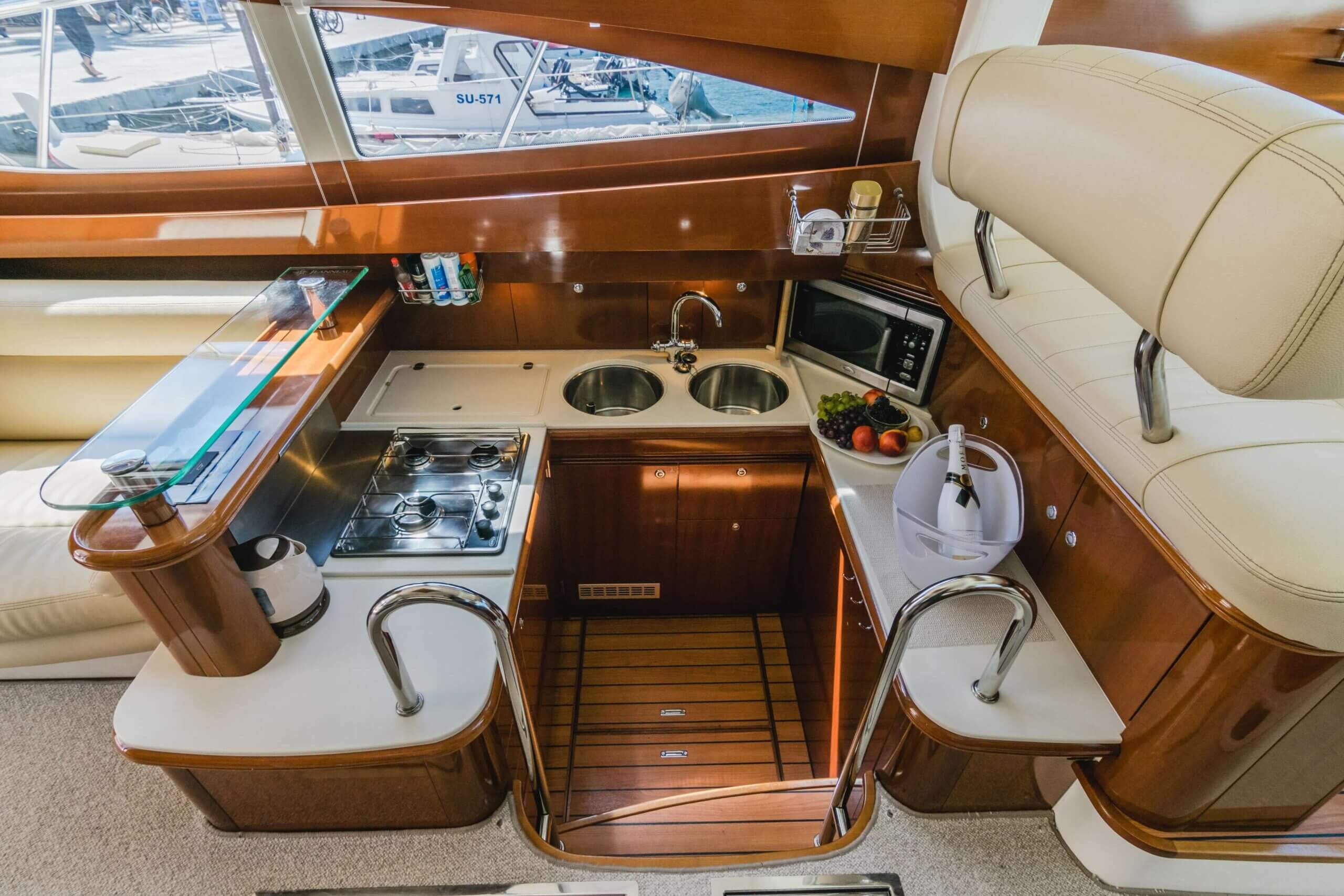 2009 Jeanneau Prestige 46 Fly na czarter (photo 23)