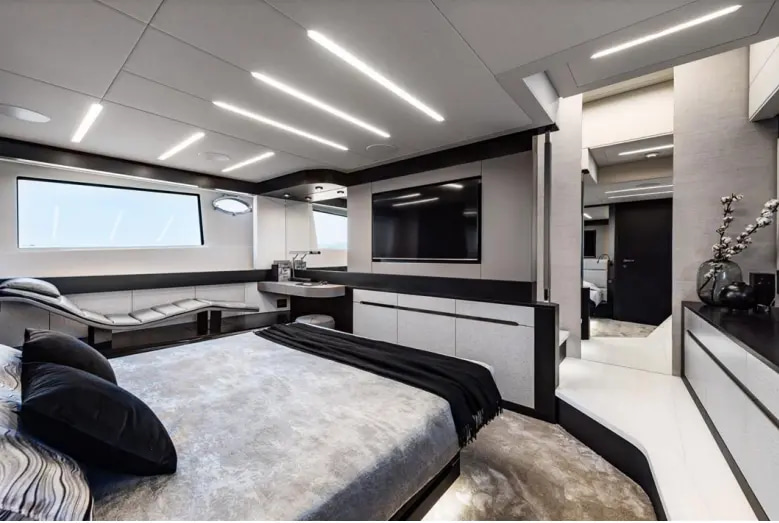 2021 Pershing 8X for sale (photo 10)