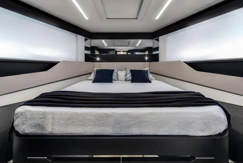 2021 Pershing 8X for sale (photo 12)
