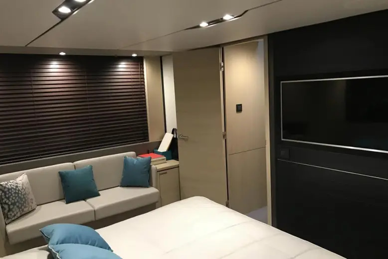 2017 Princess S65 à venda (photo 7)