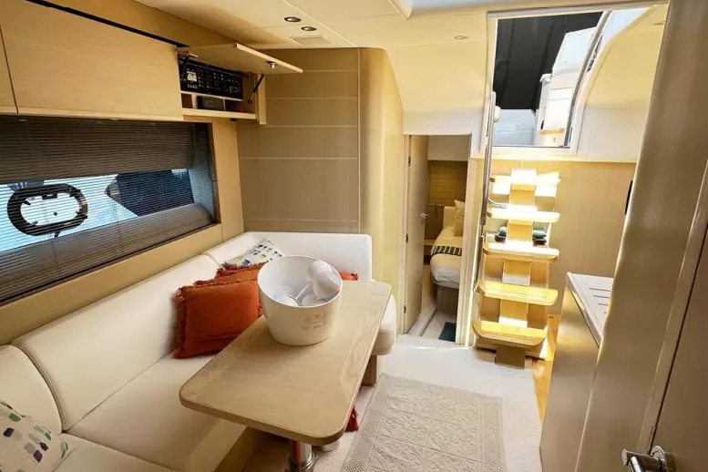 2019 Princess V50 in vendita (photo 6)