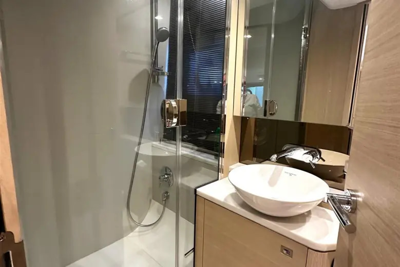 2019 Princess V50 in vendita (photo 9)