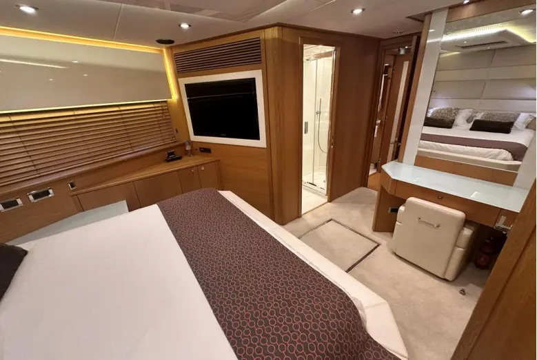 2011 Sunseeker Predator 84 for sale (photo 16)