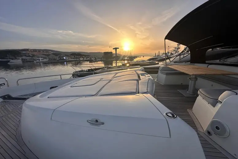 2011 Sunseeker Predator 84 for sale (photo 22)