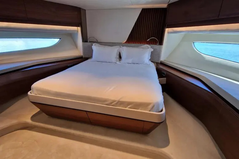 2017 Princess S65 te koop (photo 15)