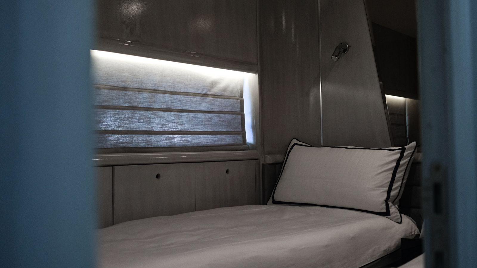 2004 Sunseeker Predator 95 for sale (photo 47)