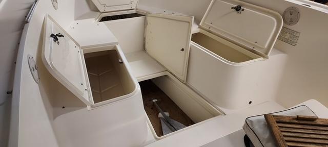 1990 Mako 261 Center Console te koop (photo 11)