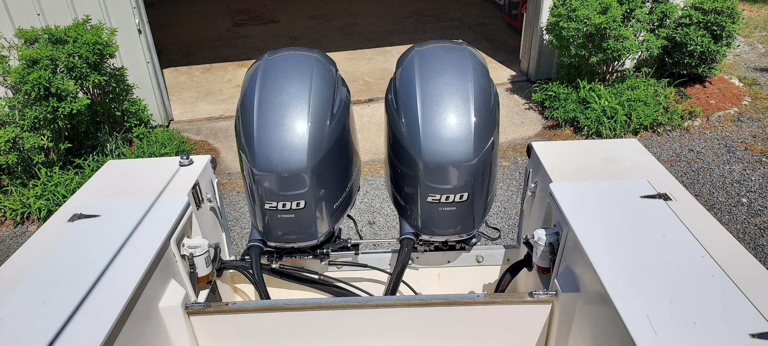1990 Mako 261 Center Console te koop (photo 13)